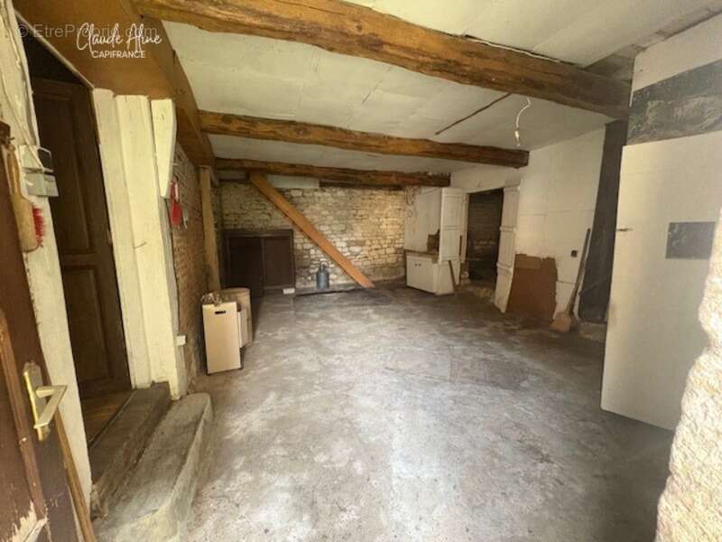 Maison à THIN-LE-MOUTIER