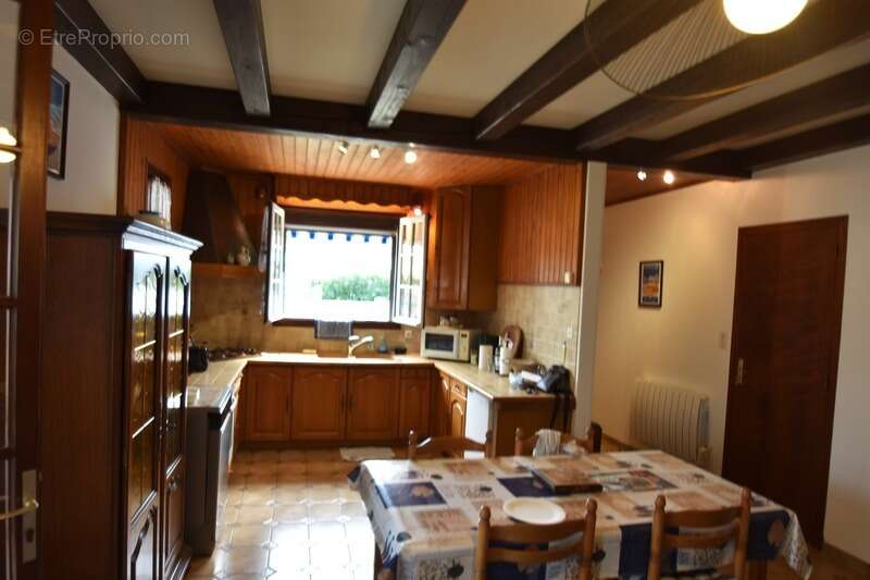 Maison à LA BREE-LES-BAINS