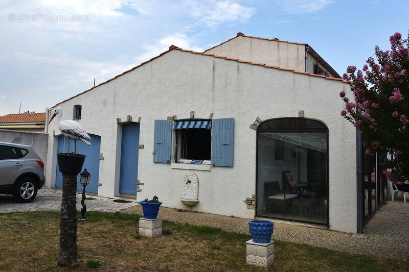 Maison à LA BREE-LES-BAINS