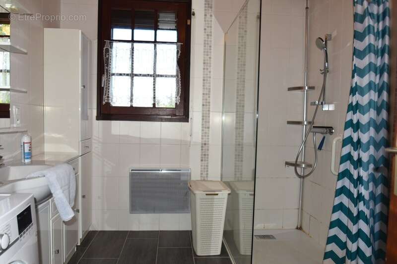 Maison à LA BREE-LES-BAINS