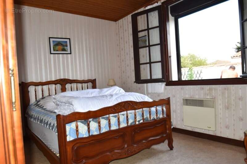 Maison à LA BREE-LES-BAINS