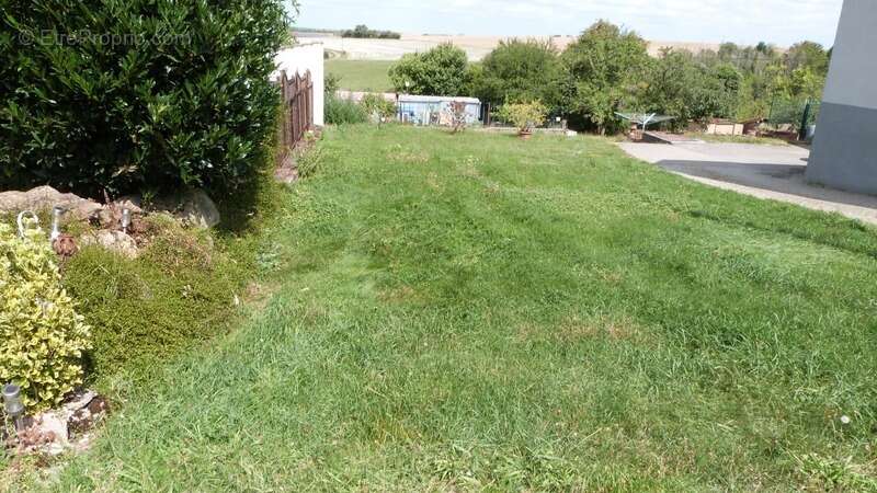 Terrain à GROS-REDERCHING