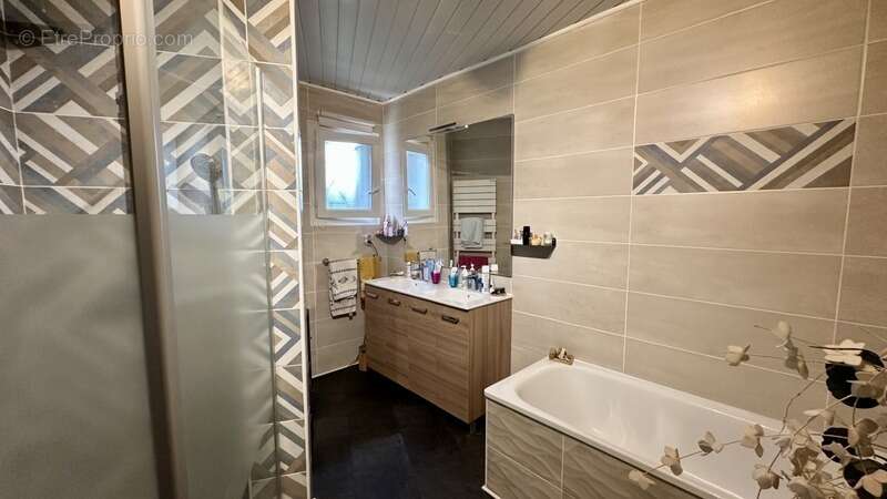 Maison à SAINT-JEAN-D&#039;ILLAC