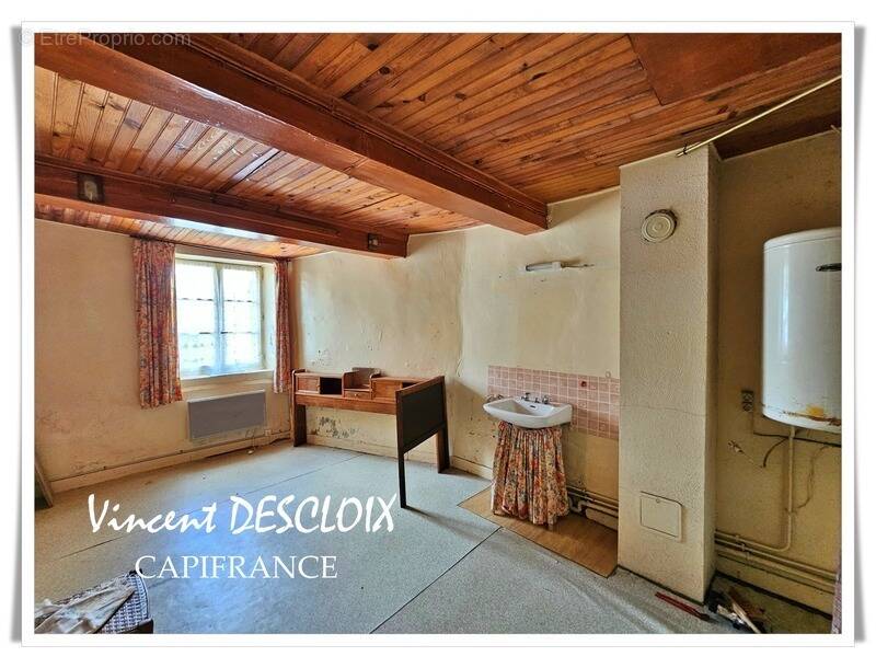 Maison à DUN-LES-PLACES