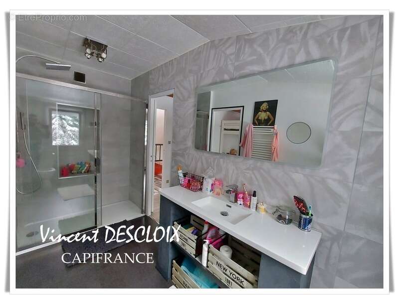 Maison à MONTSAUCHE-LES-SETTONS