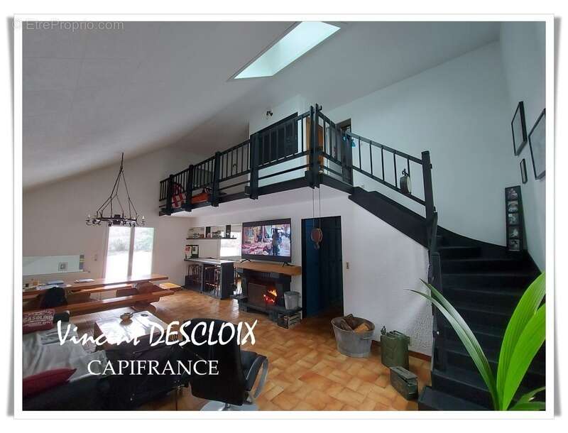 Maison à MONTSAUCHE-LES-SETTONS