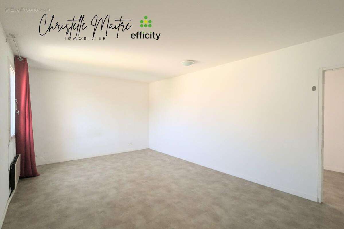 Maison à SAINT-MARTIN-DE-CRAU