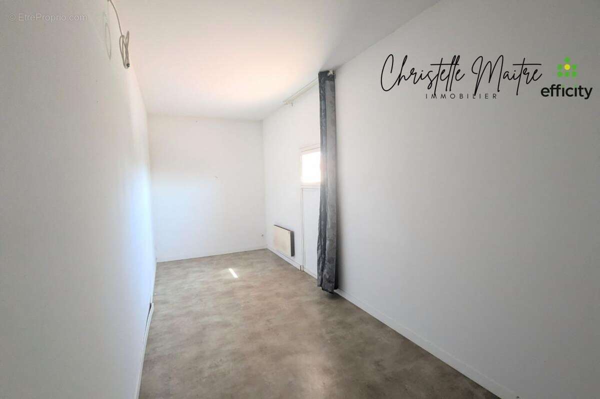 Maison à SAINT-MARTIN-DE-CRAU