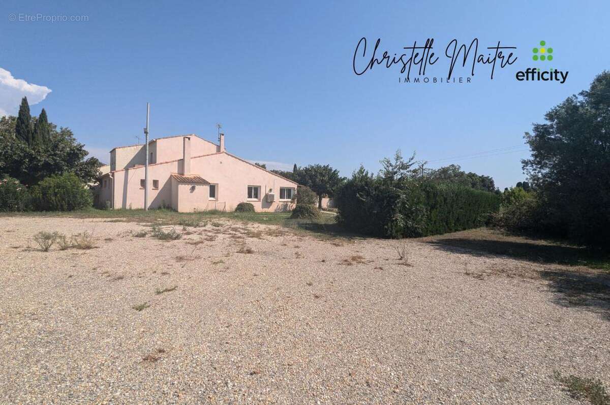 Maison à SAINT-MARTIN-DE-CRAU