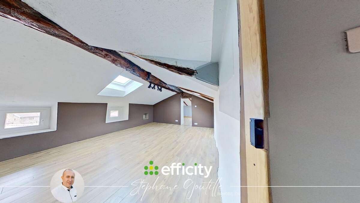 Maison à SAINT-CLEMENT-SUR-VALSONNE