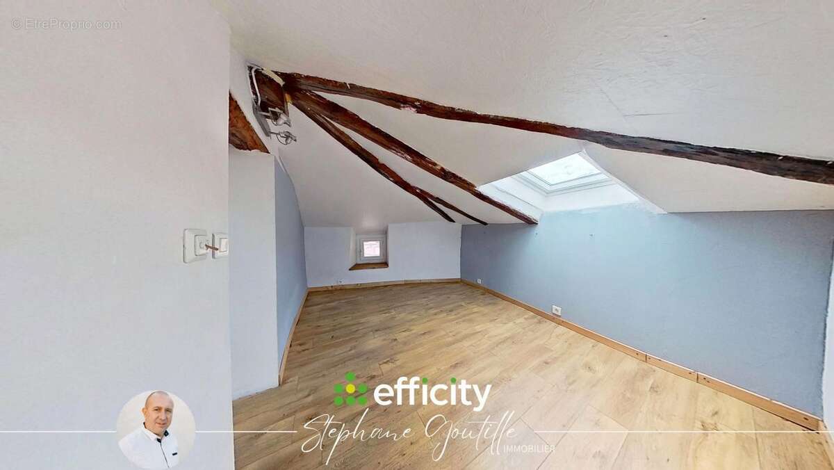 Maison à SAINT-CLEMENT-SUR-VALSONNE