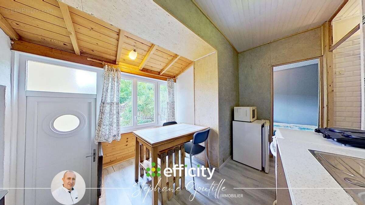 Maison à SAINT-CLEMENT-SUR-VALSONNE