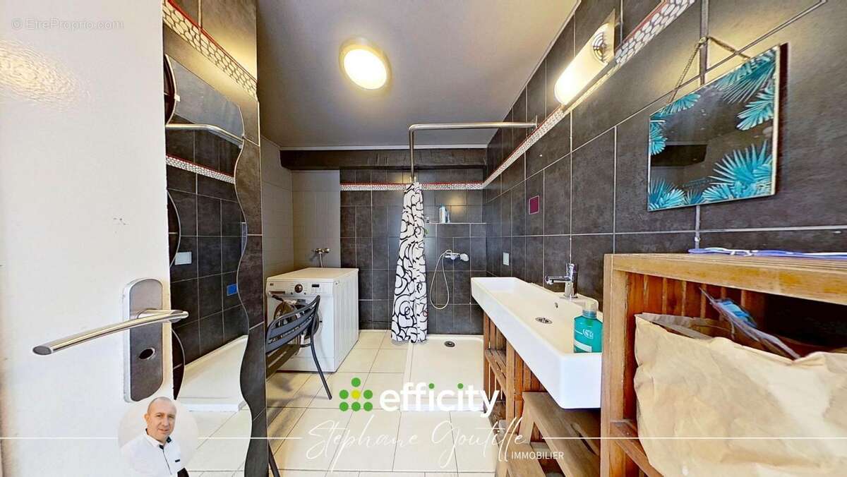 Maison à SAINT-CLEMENT-SUR-VALSONNE