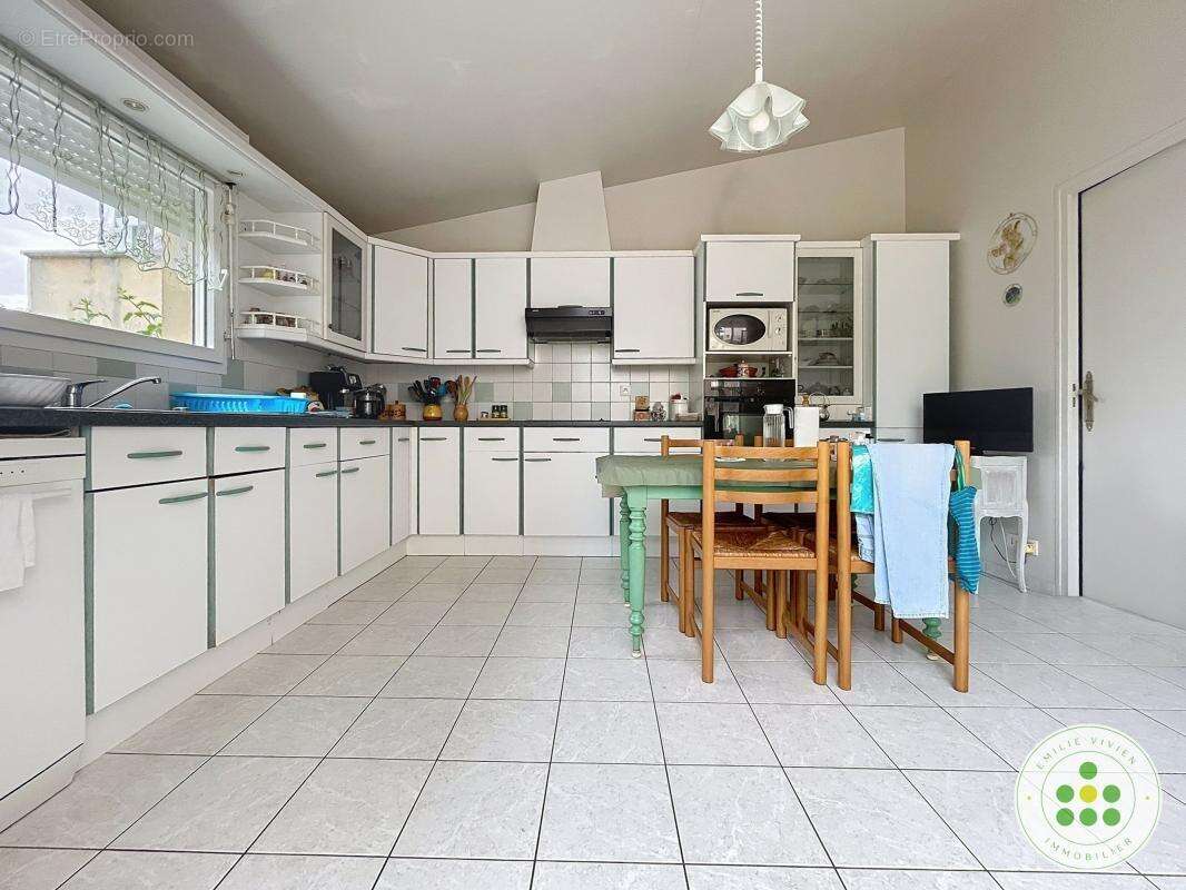 Maison à FONTENAY-LE-FLEURY