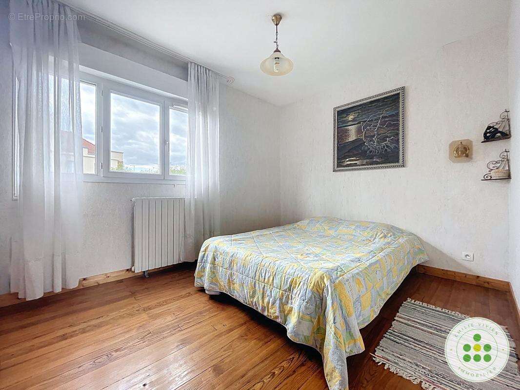 Maison à FONTENAY-LE-FLEURY