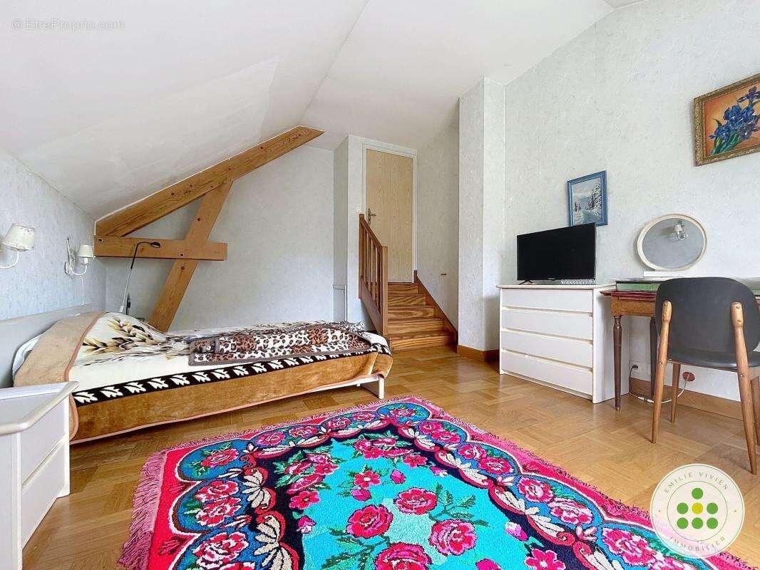 Maison à FONTENAY-LE-FLEURY