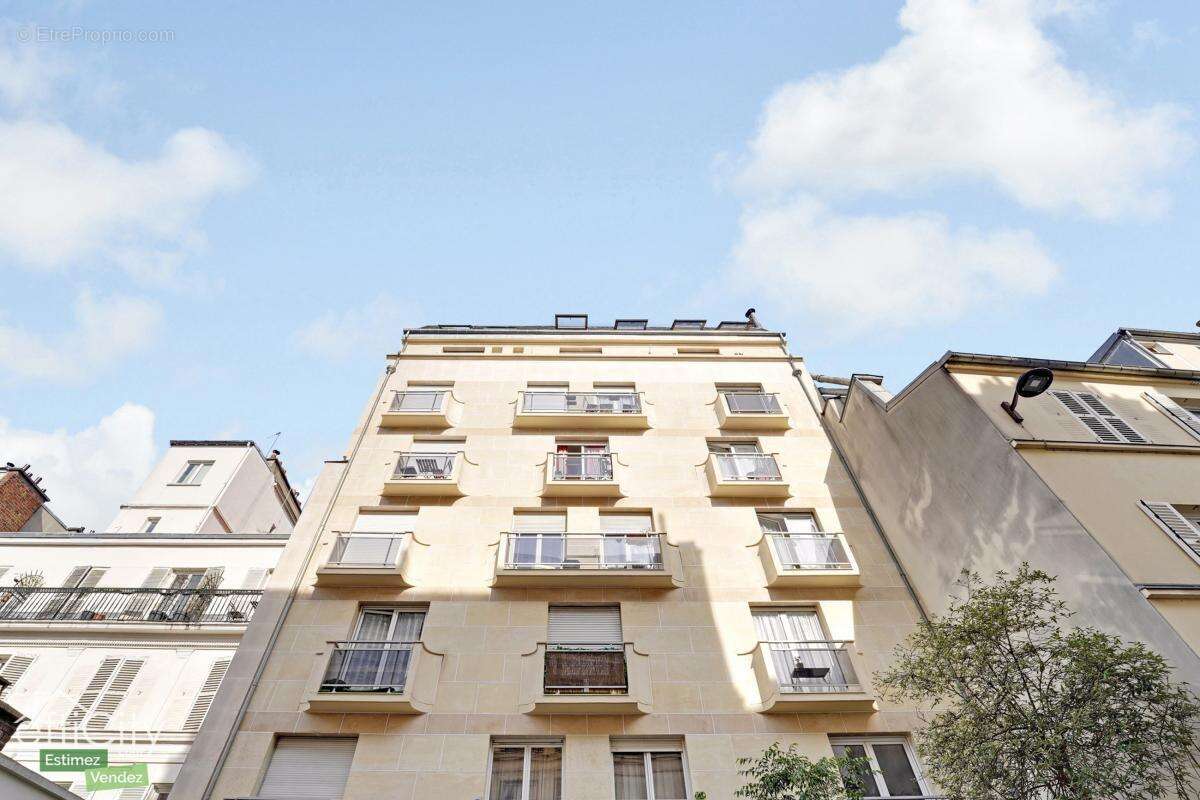Appartement à PARIS-18E