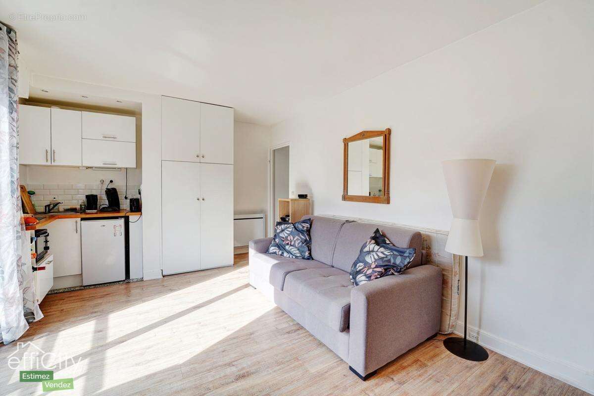 Appartement à PARIS-18E