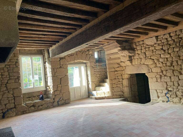 Maison à MAGNY-LE-DESERT