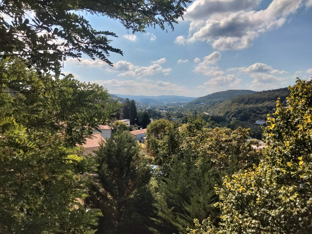 Maison à LA FOUILLOUSE
