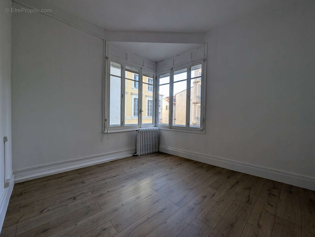 Appartement à BEZIERS