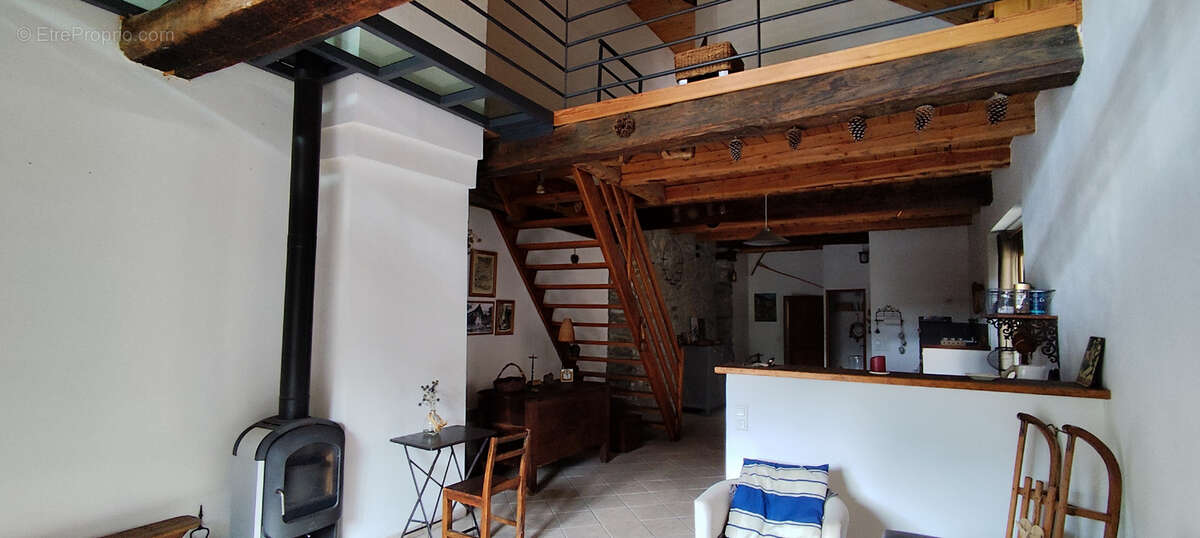 Appartement à PELVOUX