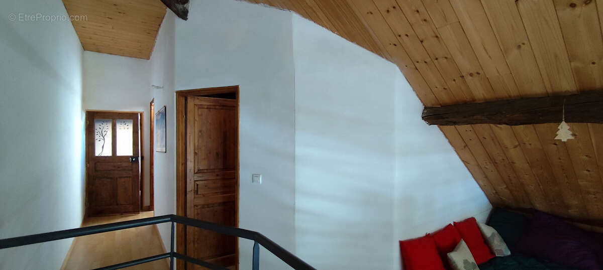 Appartement à PELVOUX