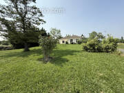 Maison à YSSAC-LA-TOURETTE