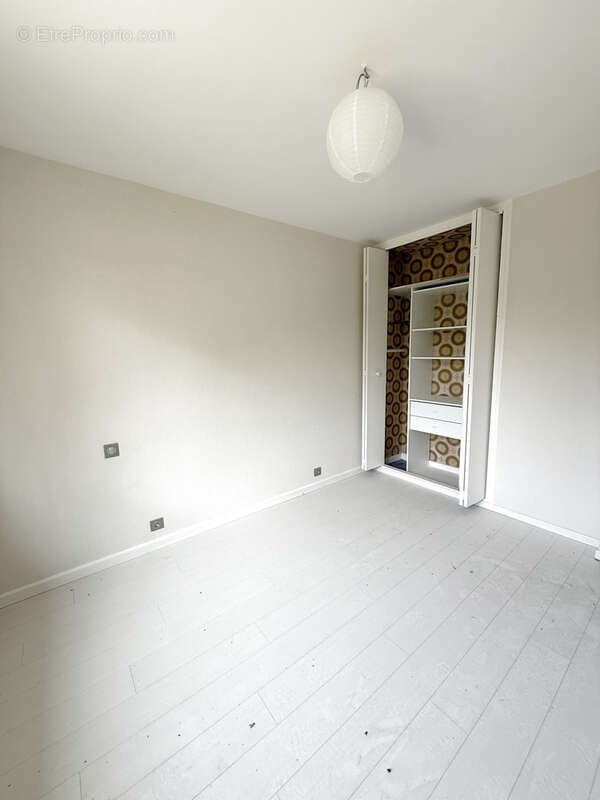 Maison à YSSAC-LA-TOURETTE