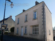 Maison à LE BOURG-D&#039;IRE