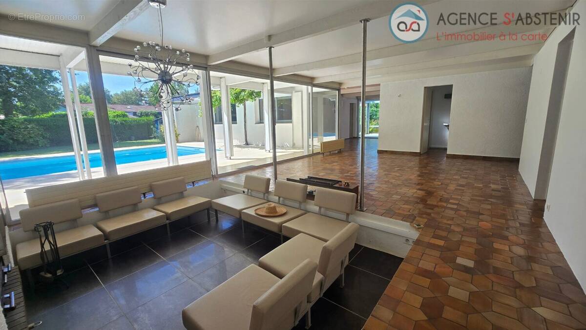 Maison à SAINT-JEAN-D&#039;ILLAC