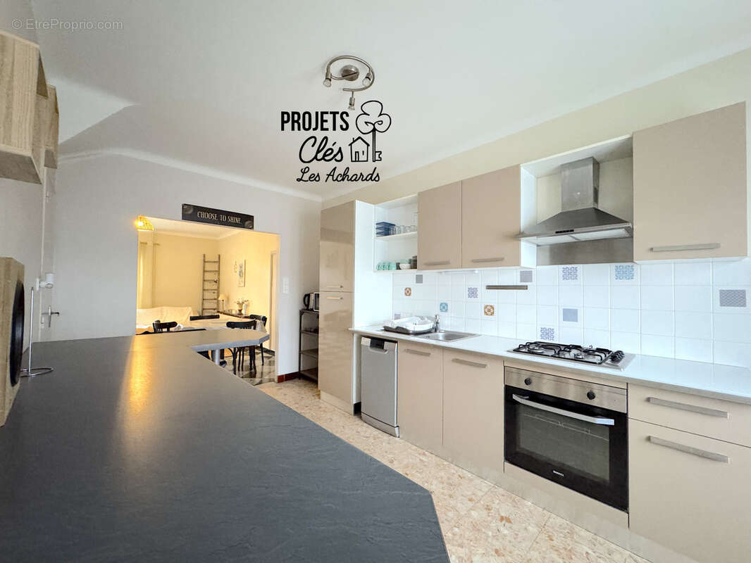 Maison à LE GIROUARD