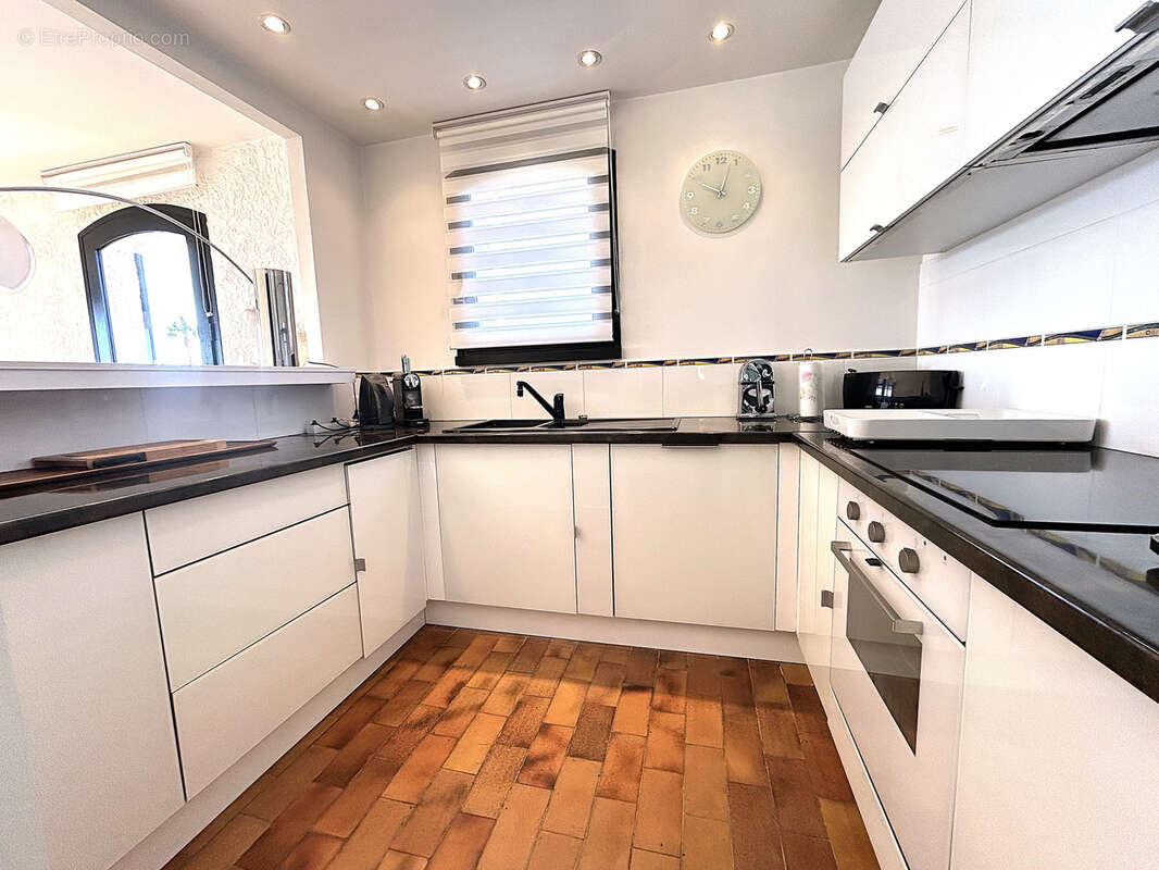 Appartement à COGOLIN