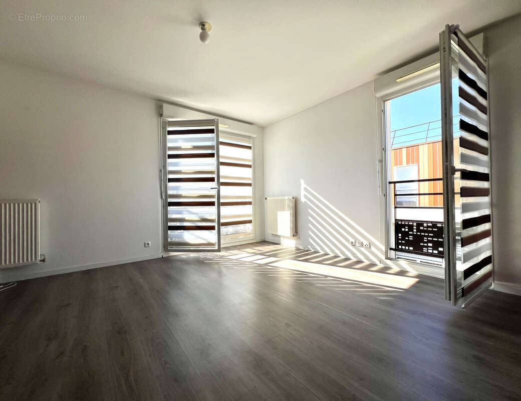 Appartement à POMPONNE