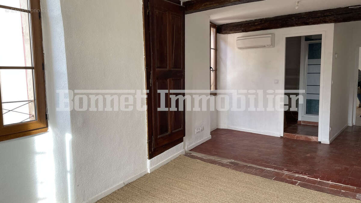 Appartement à NYONS