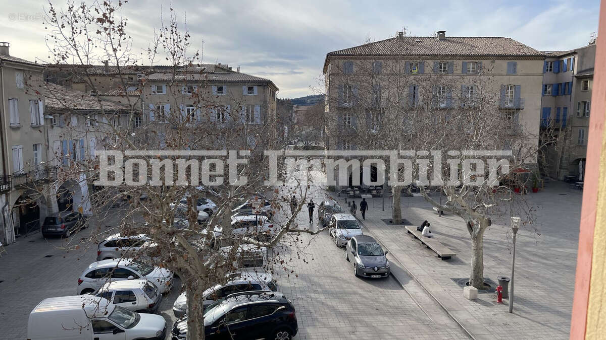 Appartement à NYONS