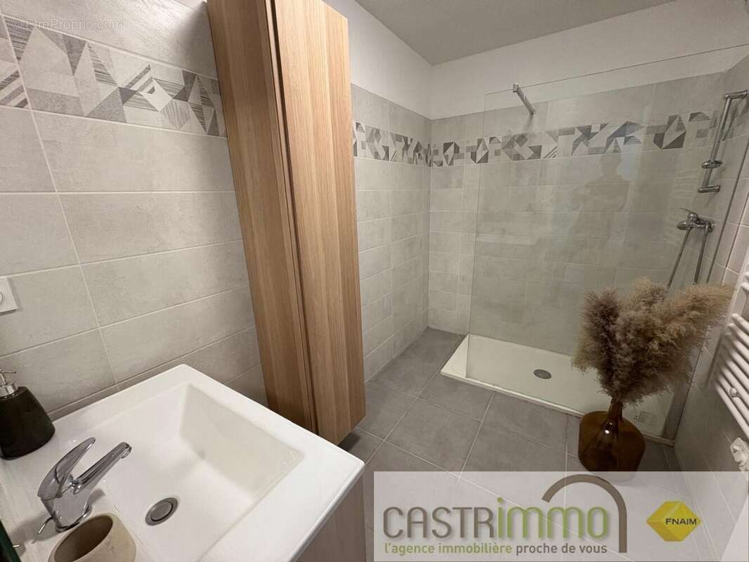 Appartement à SAINT-BRES