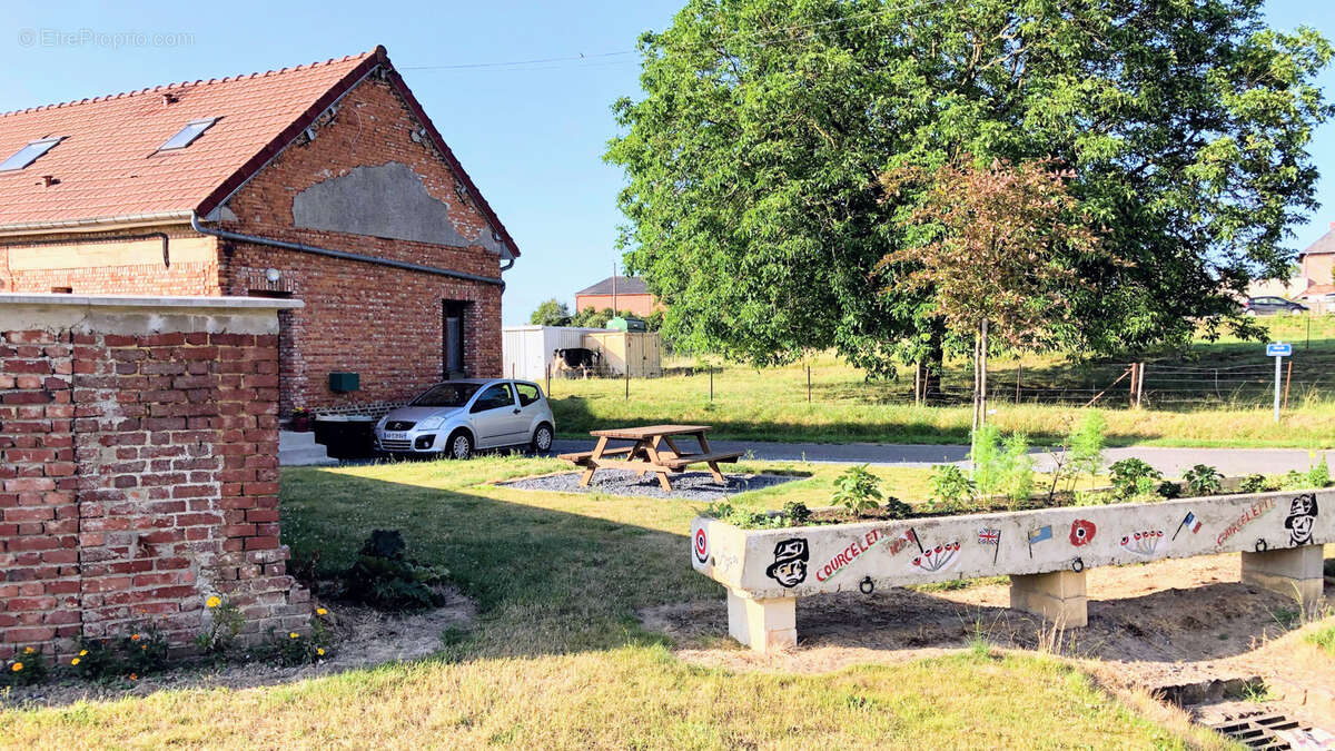 Maison à COURCELETTE