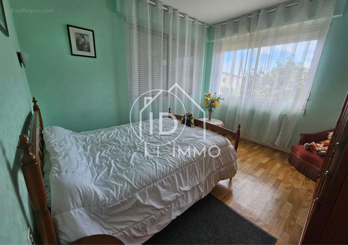 Maison à MONTPON-MENESTEROL