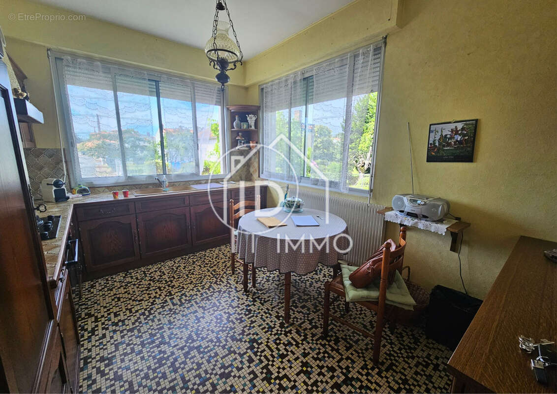 Maison à MONTPON-MENESTEROL