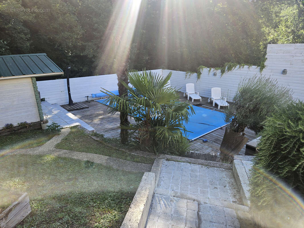 Maison à FONTCOUVERTE