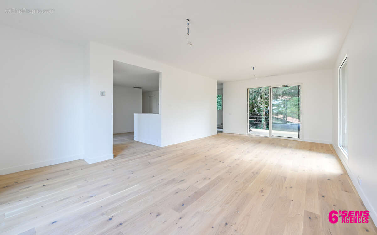 Maison à FRANCHEVILLE