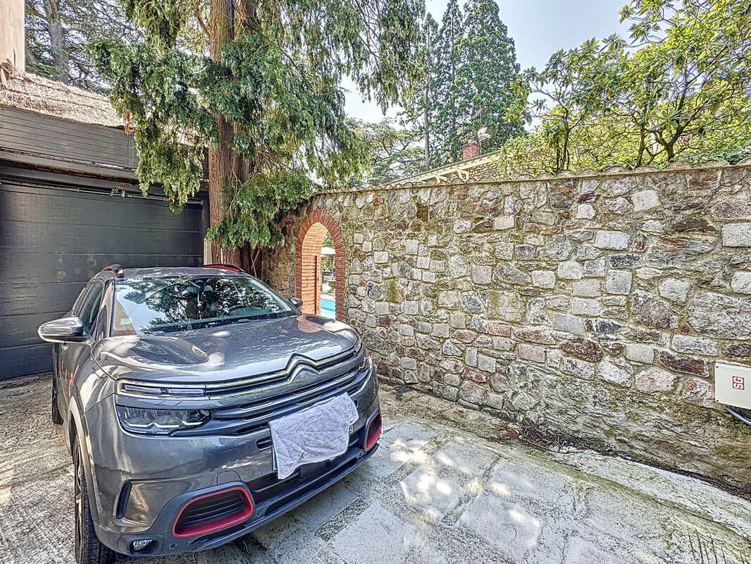 Maison à SAINT-ETIENNE