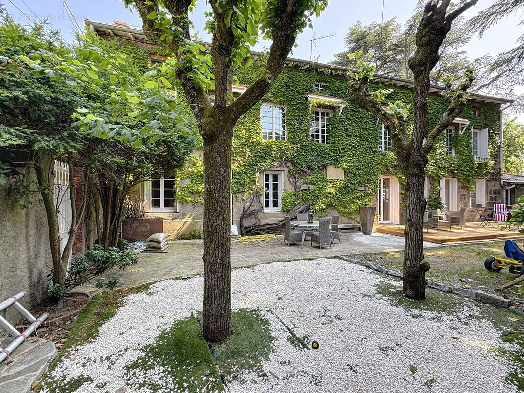 Maison à SAINT-ETIENNE