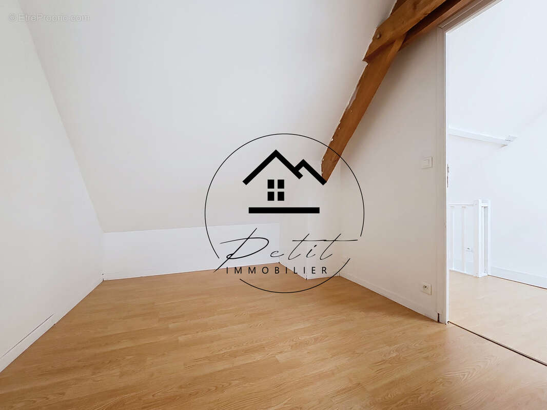 Maison à BREUIL-LE-VERT