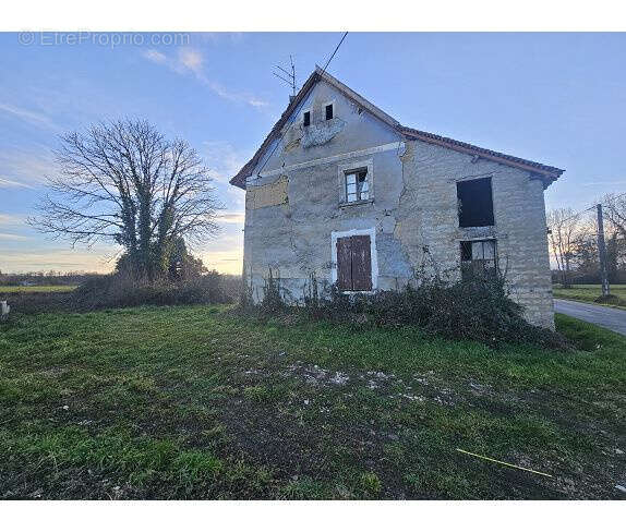 Maison à LE BOUCHAGE