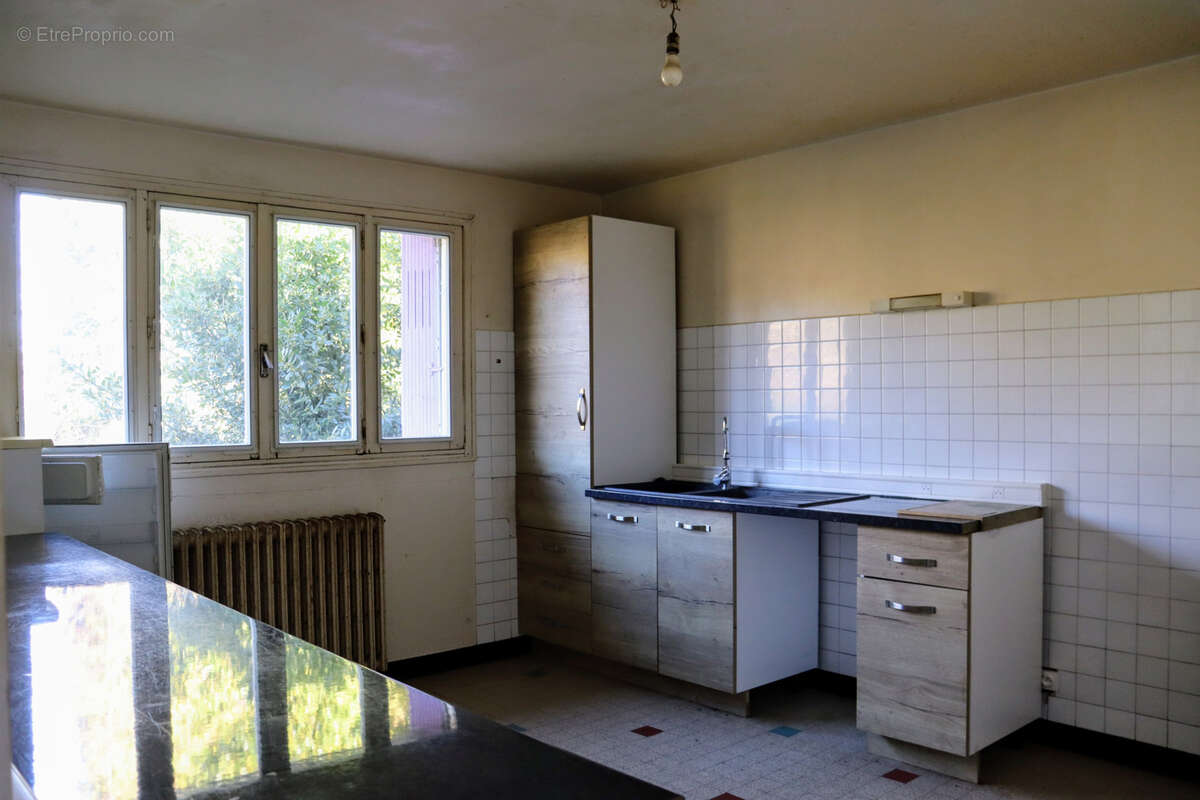 Commerce à CHAMPSAC