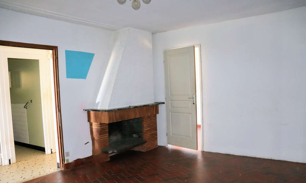 Commerce à CHAMPSAC