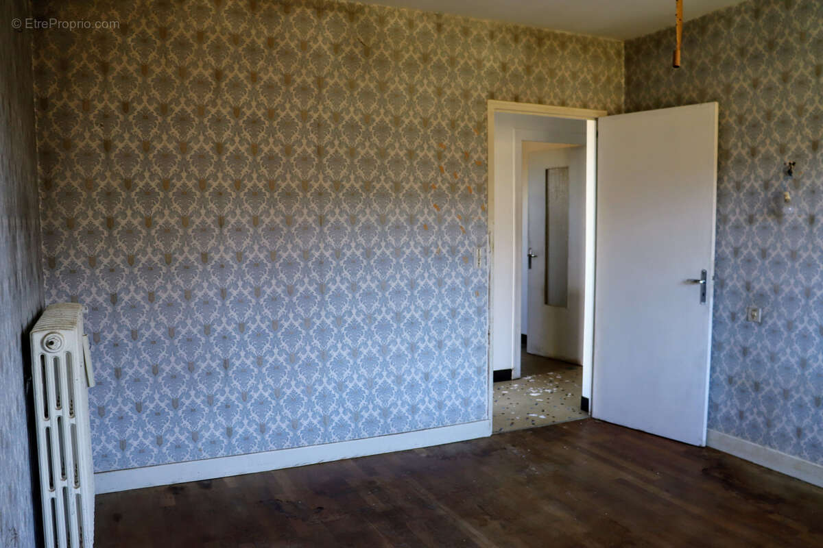 Commerce à CHAMPSAC