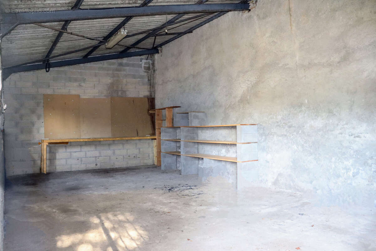 Commerce à CHAMPSAC